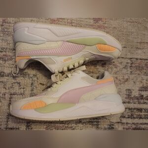 Puma Women's Pastel Sneakers Size 7.5